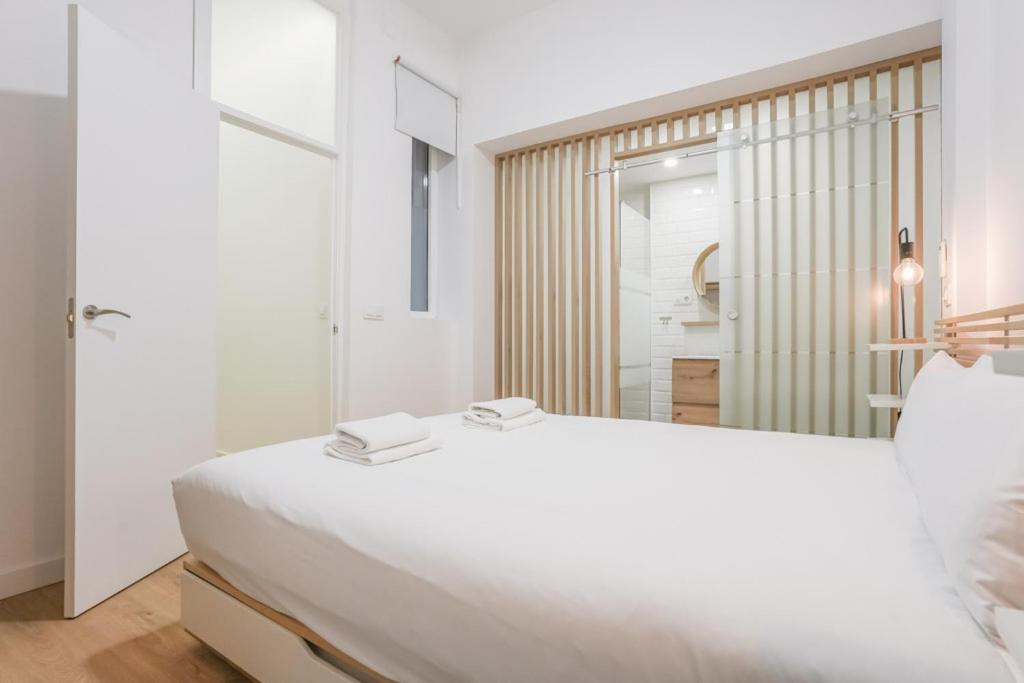 Modern Duplex-2Bedrooms 3Baths-Palacio Madri Exterior foto